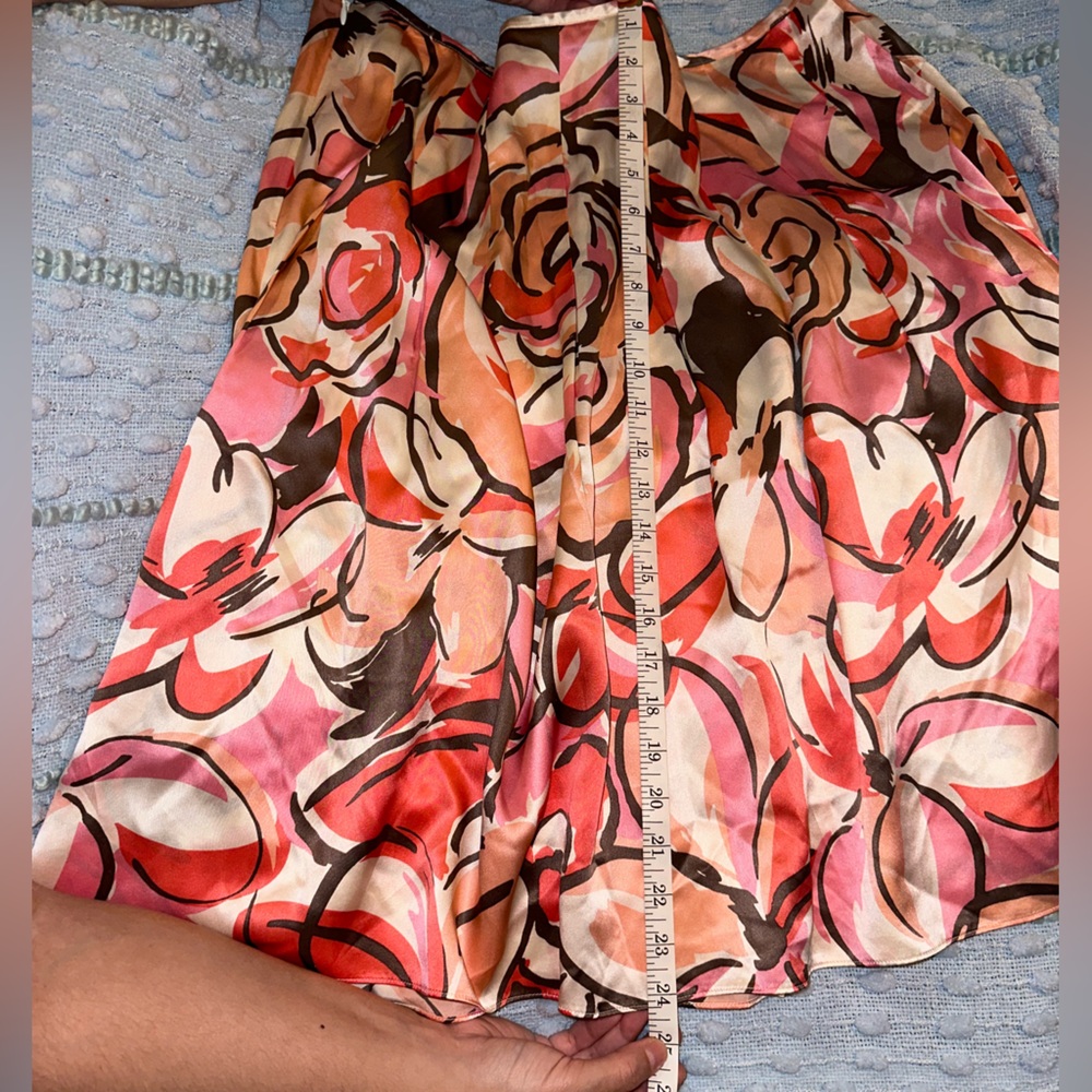 NWT New York & Company Floral pleated Skirt - Picture 7 of 7